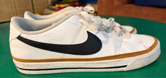 Men’s 12 Nike Court Legacy