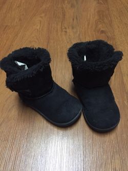 Toddler boots size 4