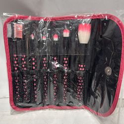 Beauty Treats 7 Piece Makeup Brush Set Collection (Pink Dot)