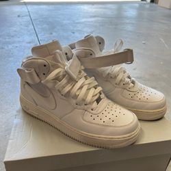 Nike Air Force 1 Mid