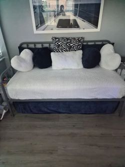 Daybed
