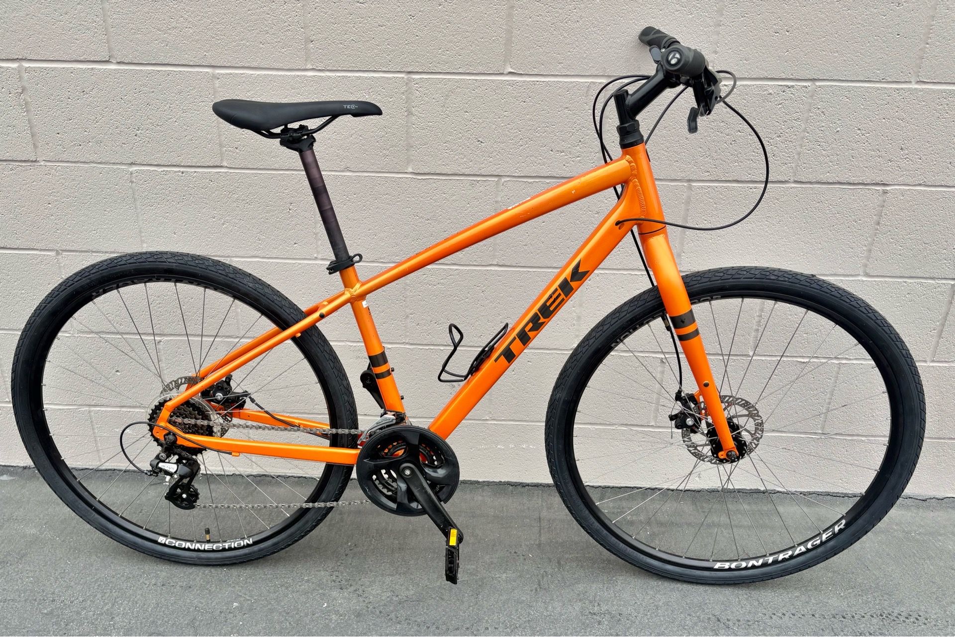 Trek Verve hybrid bicycle size Medium