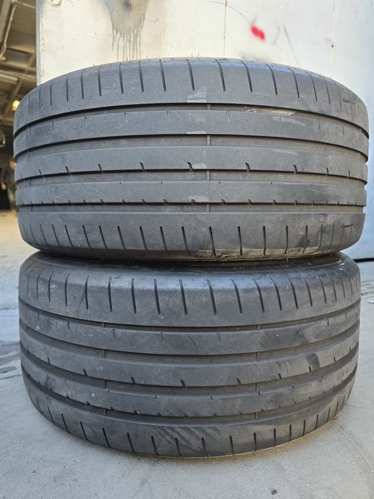 (2) 245 35 20 Goodyear Tires