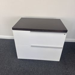 Two Office Jurors Set For Sale 