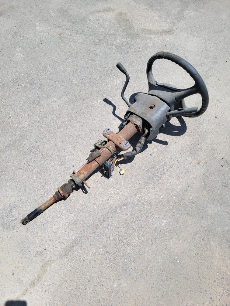 Parts 1998 Chevy truck 1500/ Steering column