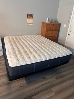 Cal King Bed & Base