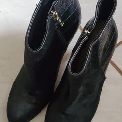 Anne Taylor Black Fur Ankle Boots - 8.5M - 3.5" Heels