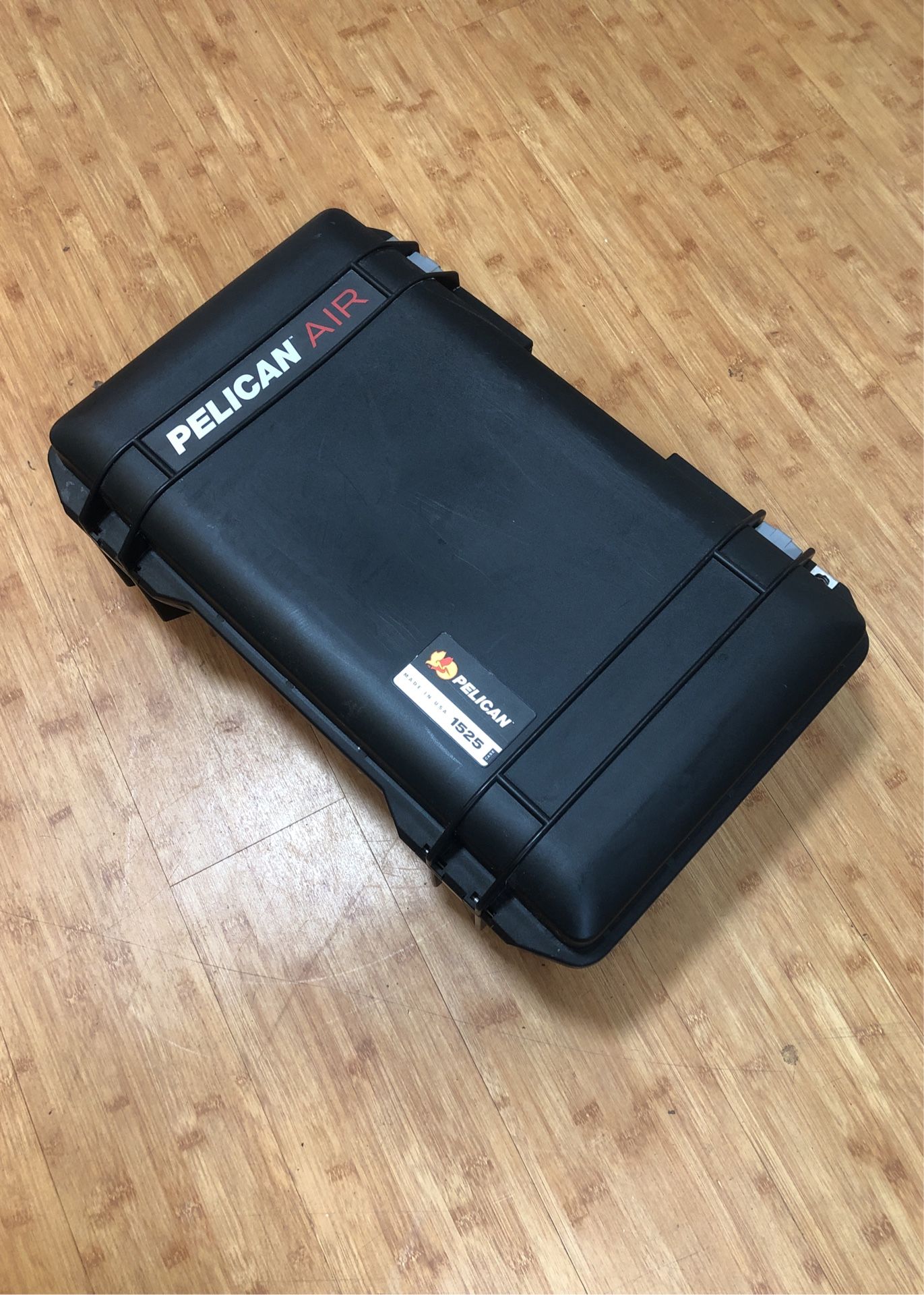 Pelican 1525