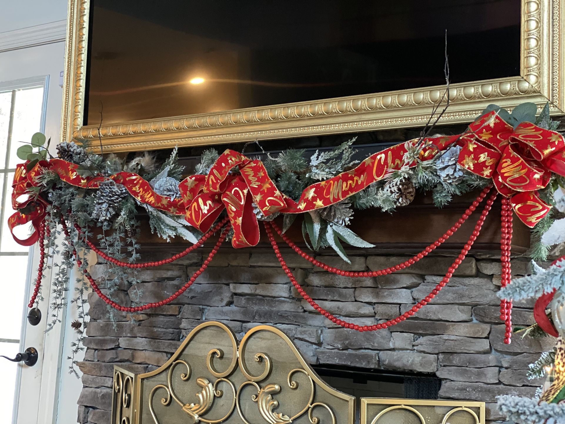 Beautiful Mantle Garland