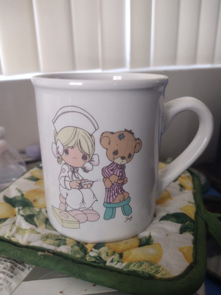Precious Moments 'Love Beareth All Things " Collectible Coffee Mug 1994