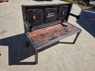 Tailgate bench