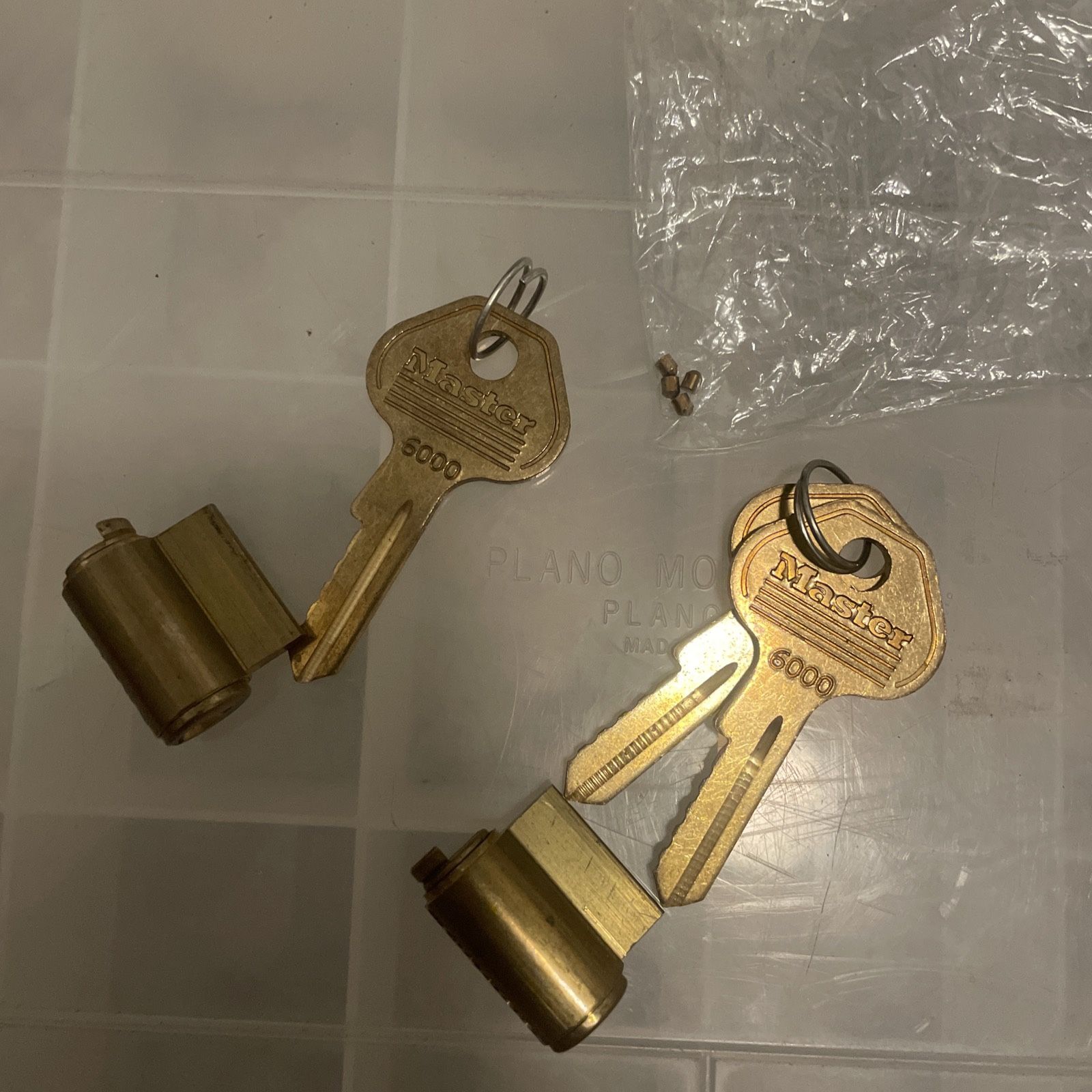 Master Pro Series Pad Lock Cylinder 296KDW6000 6 Pin- LockSport. 3 keys /2cylin