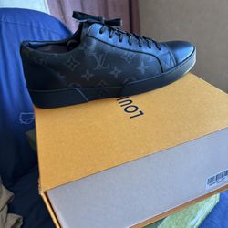 Louis Vuitton Sneakers 