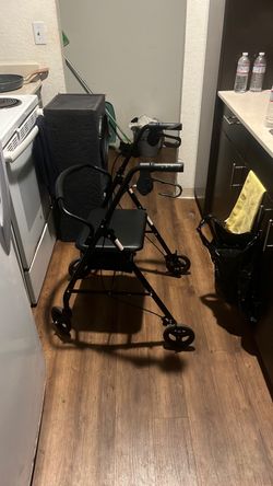 Walker with seat