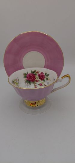 Beautiful Vintage Staffordshire Elizabethan Porcelain Cup & Saucer Made In England