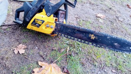 Poulan 220 PRO gas chainsaw.