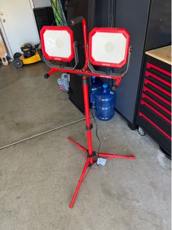 Craftsman Dual LED Light Stand