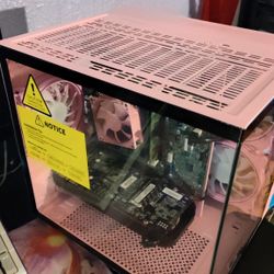 Pink Gaming PC Plays Fortnite Marvel FiveM GTA5 Cod Live Stream TikTok Kick Twitch