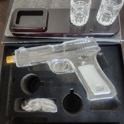 Kollea Whiskey Decanter Gift Set