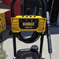 3300 Dewalt Power Washeg Gas Motor Honda