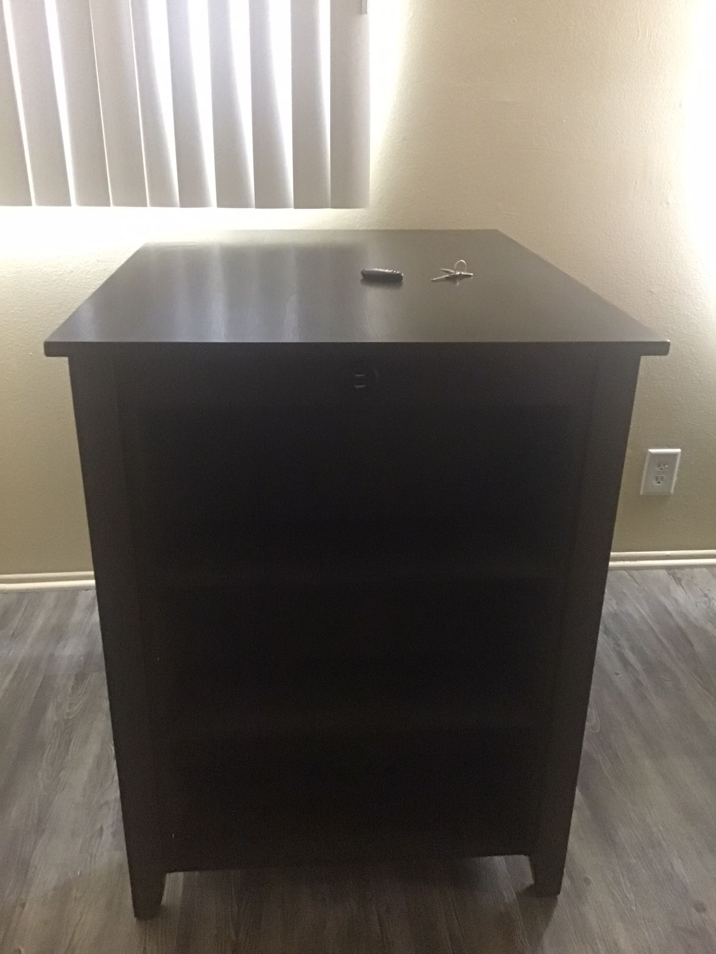 Table With USB Connect