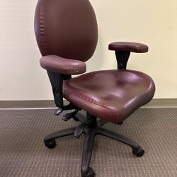 Relax the Back Lifeform Ergonomic leather swivel chair