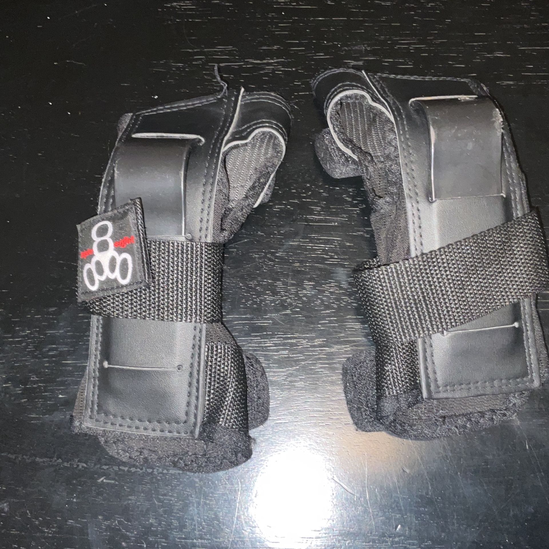 Skate snowboard Or ski Wrist Guards