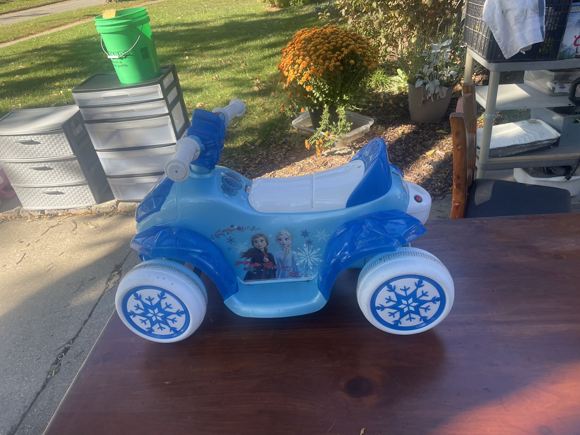 Play Car for Kids, it’s missing the charger, as is, $5