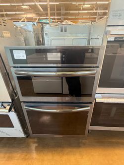 Frigidaire Gallery 30” electric wall oven and microwave