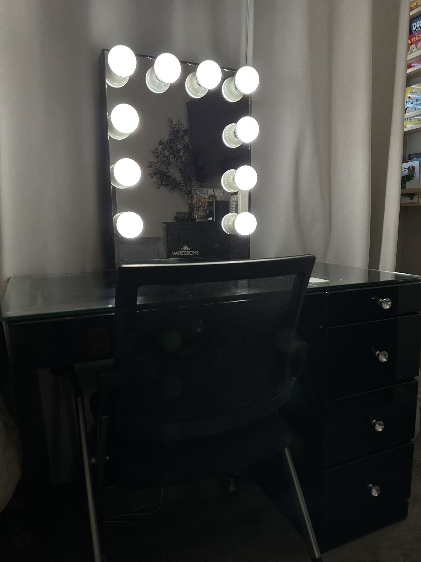 Vanity Mirror & Table