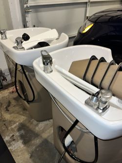 Salon Equipment 