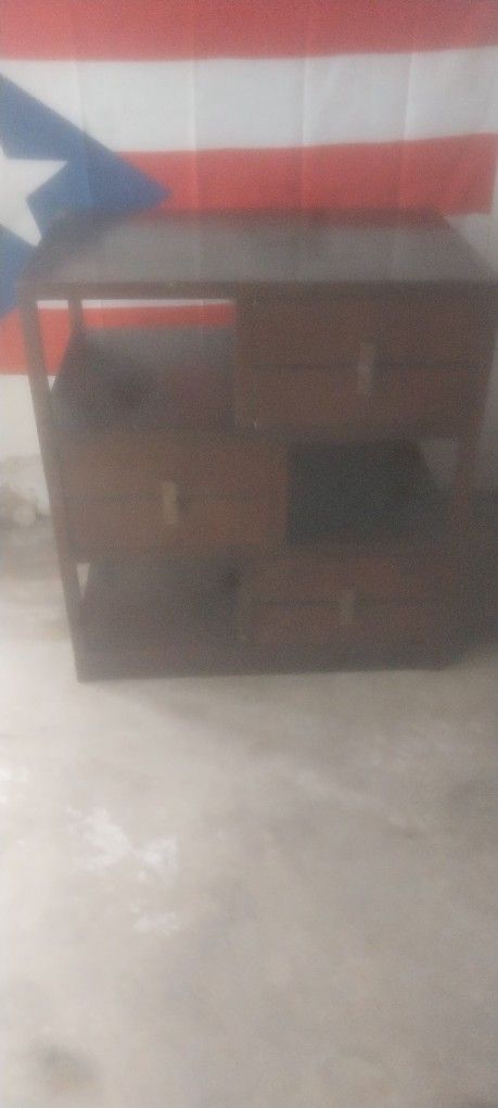 Furniture Table Great Condiction