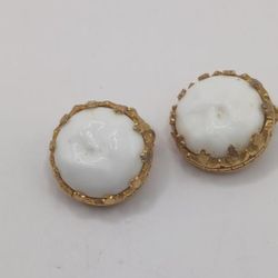 Vintage Milk Glass Goldtone Clip on Earrings