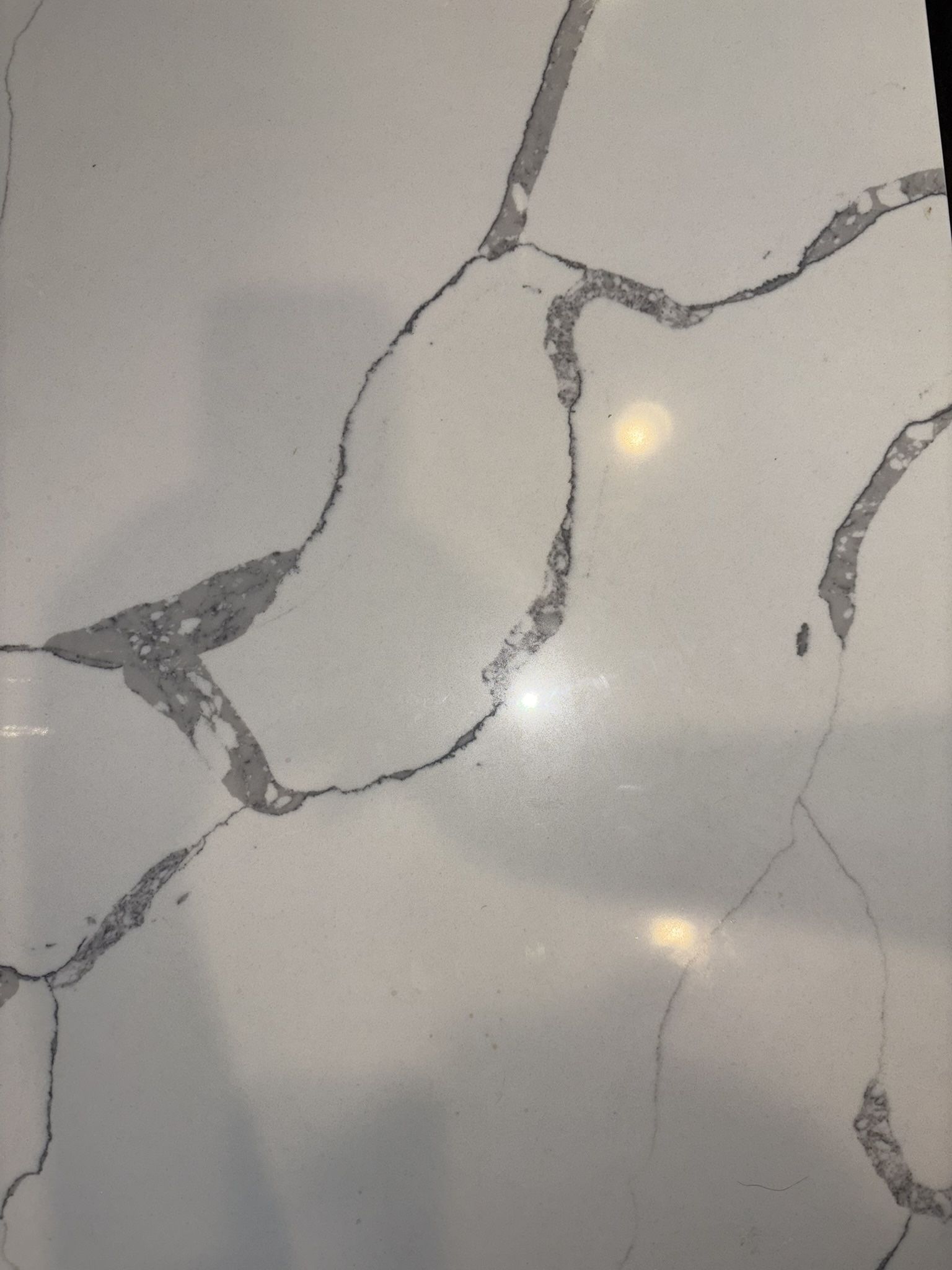 New Pre-fab Quartz Slab Countertop