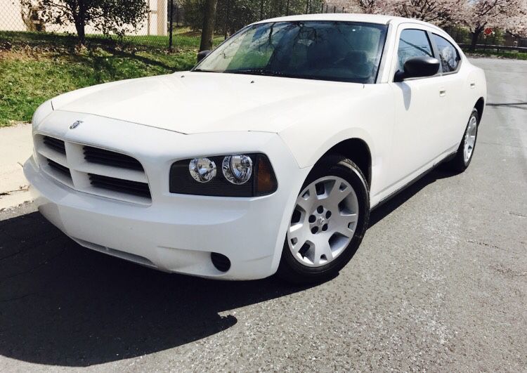 2007 Dodge Charger + Priced Below Value + keyless entry