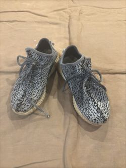 Adidas https://offerup.com/redirect/?o=U2hvZXMud2Y=-21