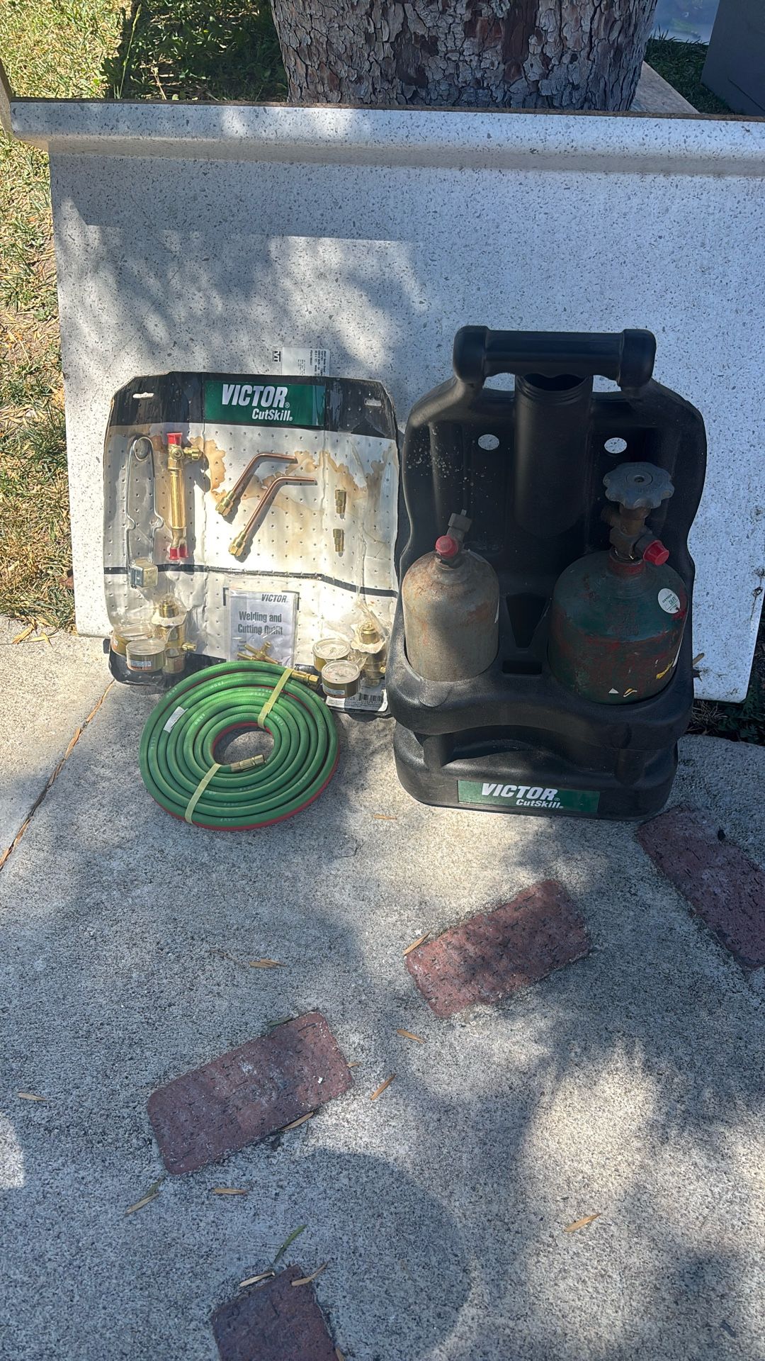 Cutting Welding Kit with Tanks 
