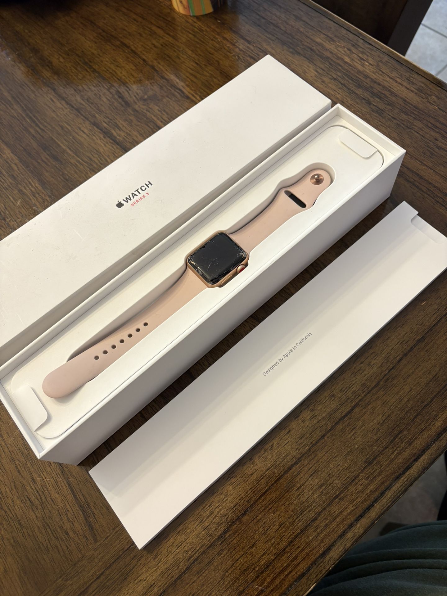 Apple Watch Series 3 Pink Broken Face