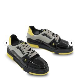 Louis Vuitton Size 10