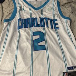 LaMelo Ball Jersey Size Large