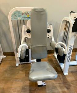 Nautilus Nitro Seated Lateral Raise Commercial Gym Equipment Exercise Fitness Weight Machine