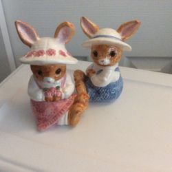 Easter Really Cute Vintage Mr. Mrs. Hand painted Figurines Pair 1970’s 