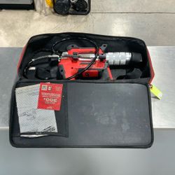 Milwaukee Grease Gun (Tool Only)