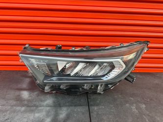 2019 - 2020 - 2021 - 2022 -2023 TOYOTA RAV4 RAV-4 LEFT LED HEADLIGHT OEM