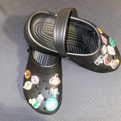 Black Sevar clog, size 10