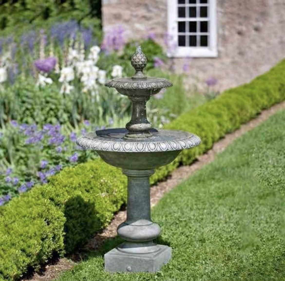 Williamsburg Pineapple Two Tier Fountain