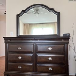 Dresser And Two Nightstands