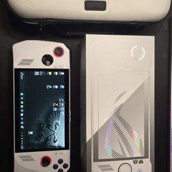 ROG Ally 512gb With Case, Box And Charger