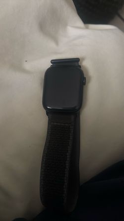 Reloj Apple en buen estado serie 8
