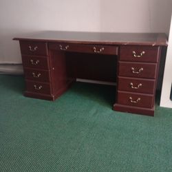 Used Desk 